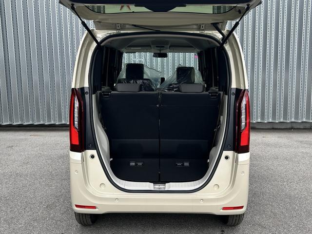 N-BOX ファッションスタイル 届出済未使用車 両側電動スライドドア 衝突被害軽減ブレーキ コーナーセンサー アダクティブクルーズコントロール スマートキー シートヒーター バックカメラ 電動格納ドアミラー LEDヘッドライト(11枚目)