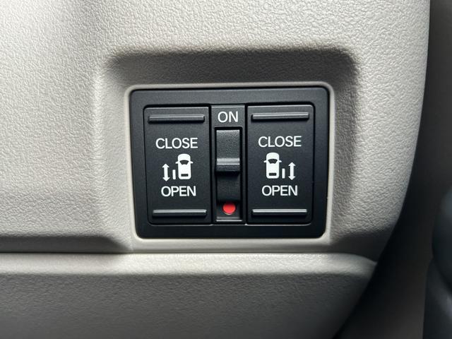 N-BOX ファッションスタイル 届出済未使用車 両側電動スライドドア 衝突被害軽減ブレーキ コーナーセンサー アダクティブクルーズコントロール スマートキー シートヒーター バックカメラ 電動格納ドアミラー LEDヘッドライト(18枚目)