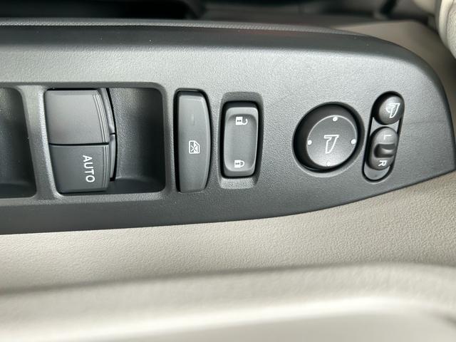 N-BOX ファッションスタイル 届出済未使用車 両側電動スライドドア 衝突被害軽減ブレーキ コーナーセンサー アダクティブクルーズコントロール スマートキー シートヒーター バックカメラ 電動格納ドアミラー LEDヘッドライト(22枚目)