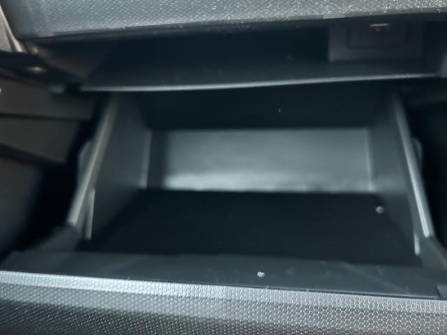 タフト G 届出済未使用車 衝突被害軽減ブレーキ コーナーセンサー スマートキー シートヒーター 電子パーキング バックカメラ LEDヘッドライト アイドリングストップ アルミホイール 横滑り防止機能(21枚目)