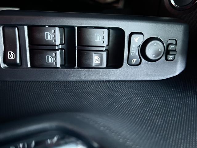 タフト G 届出済未使用車 衝突被害軽減ブレーキ コーナーセンサー スマートキー シートヒーター 電子パーキング バックカメラ LEDヘッドライト アイドリングストップ アルミホイール 横滑り防止機能(22枚目)