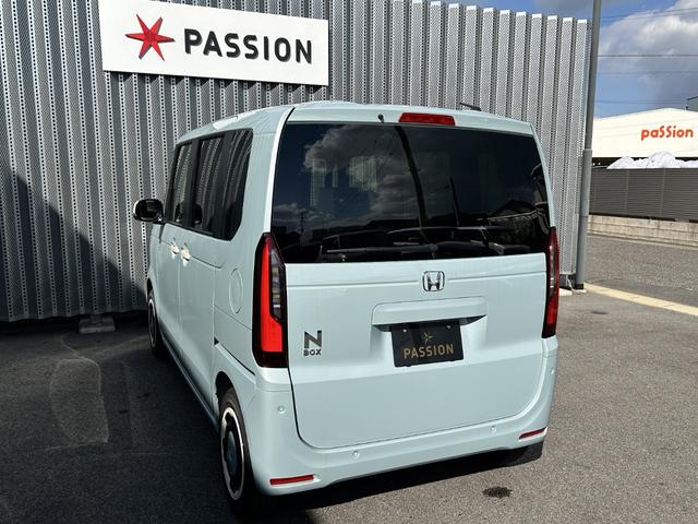 Ｎ－ＢＯＸ ファッションスタイル　届出済未使用車　片側電動スライドドア　衝突被害軽減ブレーキ　コーナーセンサー　アダクティブクルーズコントロール　スマートキー　シートヒーター　バックカメラ　電動格納ドアミラー　ＬＥＤヘッドライト（10枚目）