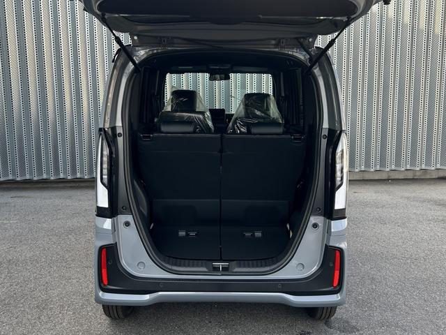 Ｎ－ＢＯＸカスタム コーディネートスタイル　届出済未使用車　両側電動スライドドア　衝突被害軽減ブレーキ　コーナーセンサー　スマートキー　アダクティブクルーズコントロール　ＬＥＤヘッドライト　フォグランプ　アルミホイール　シートヒーター（11枚目）