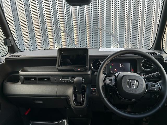 Ｎ－ＢＯＸカスタム コーディネートスタイル　届出済未使用車　両側電動スライドドア　衝突被害軽減ブレーキ　コーナーセンサー　スマートキー　アダクティブクルーズコントロール　ＬＥＤヘッドライト　フォグランプ　アルミホイール　シートヒーター（12枚目）