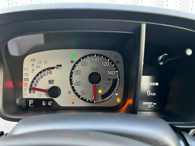 Ｎ－ＯＮＥ オリジナル　届出済未使用車　衝突被害軽減ブレーキ　コーナーセンサー　スマートキー　アダクティブクルーズコントロール　アイドリングストップ　バックカメラ　電動格納ドアミラー　光軸調整機能　横滑り防止機能（14枚目）