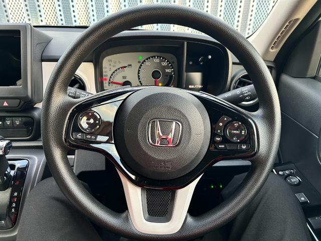 Ｎ－ＯＮＥ オリジナル　届出済未使用車　衝突被害軽減ブレーキ　コーナーセンサー　スマートキー　アダクティブクルーズコントロール　アイドリングストップ　バックカメラ　電動格納ドアミラー　光軸調整機能　横滑り防止機能（15枚目）
