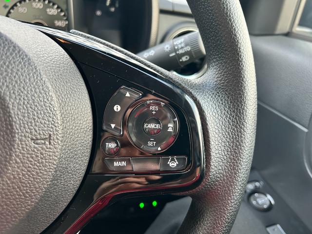 Ｎ－ＯＮＥ オリジナル　届出済未使用車　衝突被害軽減ブレーキ　コーナーセンサー　スマートキー　アダクティブクルーズコントロール　アイドリングストップ　バックカメラ　電動格納ドアミラー　光軸調整機能　横滑り防止機能（17枚目）