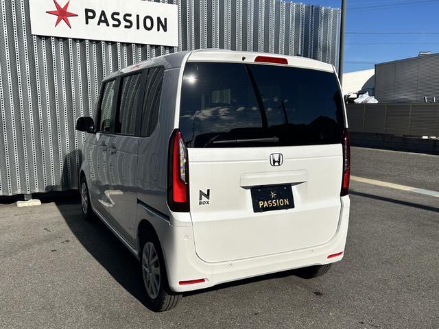 Ｎ－ＢＯＸ ベースグレード　届出済未使用車　片側電動スライドドア　衝突被害軽減ブレーキ　コーナーセンサー　アダクティブクルーズコントロール　スマートキー　チップアップシート　アイドリングストップ　ＬＥＤ　電動格納ドアミラー（10枚目）