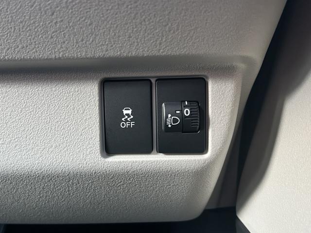 Ｎ－ＢＯＸ ベースグレード　届出済未使用車　片側電動スライドドア　衝突被害軽減ブレーキ　コーナーセンサー　アダクティブクルーズコントロール　スマートキー　チップアップシート　アイドリングストップ　ＬＥＤ　電動格納ドアミラー（17枚目）