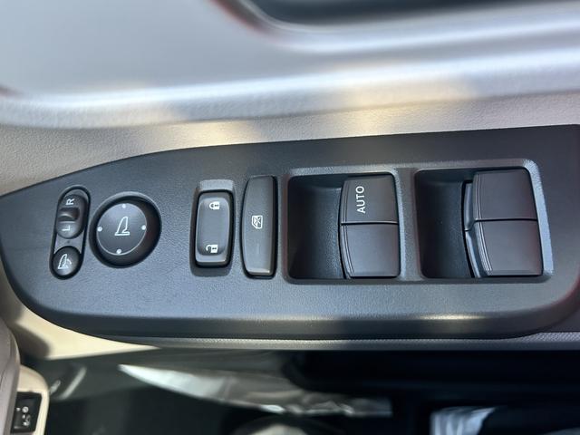 Ｎ－ＢＯＸ ベースグレード　届出済未使用車　片側電動スライドドア　衝突被害軽減ブレーキ　コーナーセンサー　アダクティブクルーズコントロール　スマートキー　チップアップシート　アイドリングストップ　ＬＥＤ　電動格納ドアミラー（20枚目）