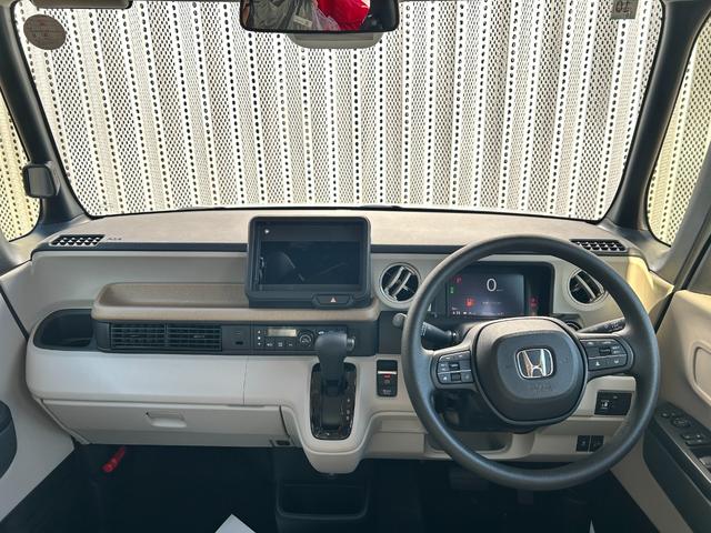 Ｎ－ＢＯＸ ベースグレード　届出済未使用車　片側電動スライドドア　衝突被害軽減ブレーキ　コーナーセンサー　アダクティブクルーズコントロール　スマートキー　チップアップシート　アイドリングストップ　ＬＥＤ　電動格納ドアミラー（12枚目）