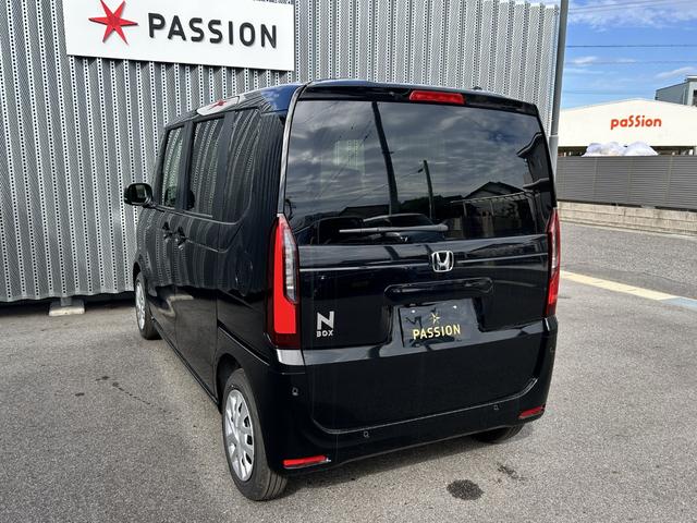 Ｎ－ＢＯＸ ベースグレード　届出済未使用車　片側電動スライドドア　衝突被害軽減ブレーキ　コーナーセンサー　アダクティブクルーズコントロール　スマートキー　チップアップシート　アイドリングストップ　ＬＥＤ　電動格納ドアミラー（10枚目）