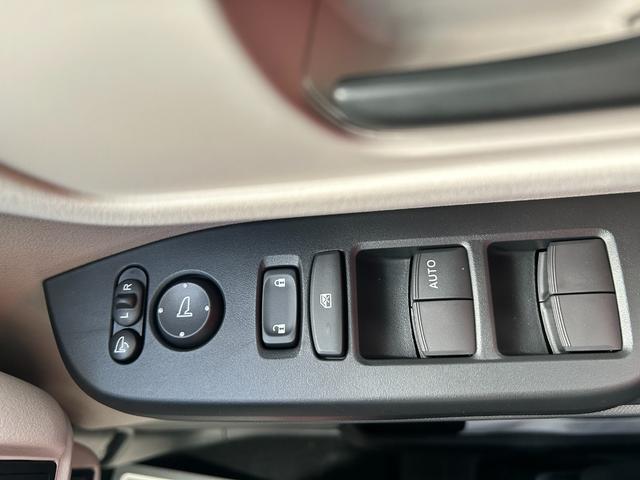 Ｎ－ＢＯＸ ベースグレード　届出済未使用車　片側電動スライドドア　衝突被害軽減ブレーキ　コーナーセンサー　アダクティブクルーズコントロール　スマートキー　チップアップシート　アイドリングストップ　ＬＥＤ　電動格納ドアミラー（21枚目）