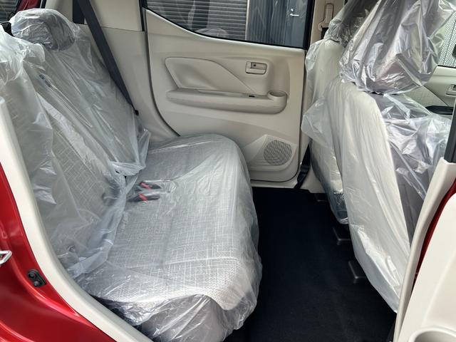 ｅＫワゴン Ｍ　届出済未使用車　衝突被害軽減ブレーキ　コーナーセンサー　キーレスエントリー　シートヒーター　バックカメラ　アイドリングストップ　電動格納ドアミラー　ベンチシート　マニュアルエアコン　パワーウインドウ（22枚目）