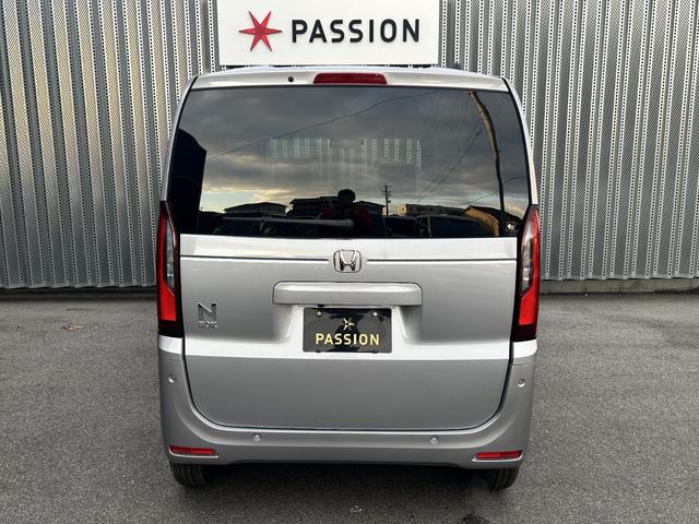 Ｎ－ＢＯＸ ベースグレード　届出済未使用車　片側電動スライドドア　衝突被害軽減ブレーキ　コーナーセンサー　アダクティブクルーズコントロール　スマートキー　チップアップシート　アイドリングストップ　ＬＥＤ　電動格納ドアミラー（9枚目）