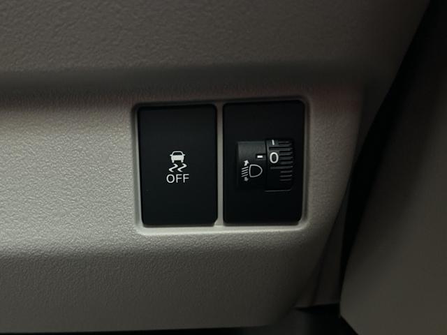 Ｎ－ＢＯＸ ベースグレード　届出済未使用車　片側電動スライドドア　衝突被害軽減ブレーキ　コーナーセンサー　アダクティブクルーズコントロール　スマートキー　チップアップシート　アイドリングストップ　ＬＥＤ　電動格納ドアミラー（19枚目）