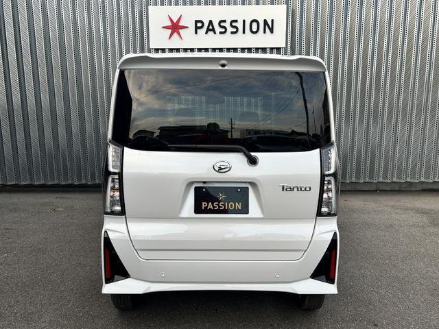 タント カスタムＸ　届出済未使用車　両側電動スライドドア　衝突被害軽減ブレーキ　コーナーセンサー　スマートキー　シートヒーター　アイドリングストップ　バックカメラ　ＬＥＤヘッドライト　電動格納ドアミラー（9枚目）