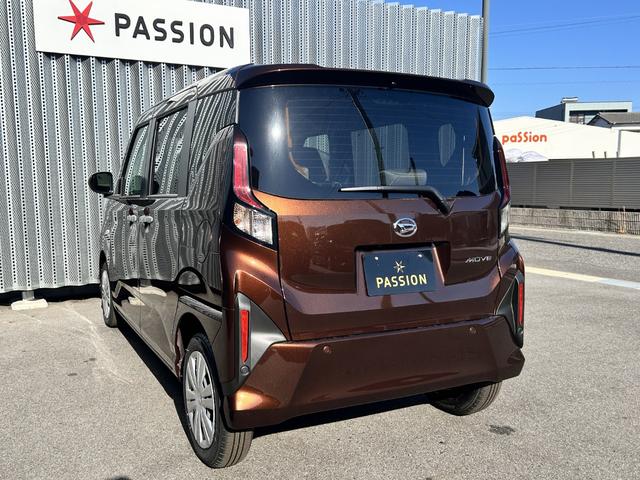 ムーヴ Ｘ　新型　届出済未使用車　衝突被害軽減ブレーキ　両側電動スライドドア　コーナーセンサー　スマートキー　ＬＥＤヘッドライト　アイドリングストップ　オートハイビーム　横滑り防止機能　ベンチシート　電格ミラー（10枚目）