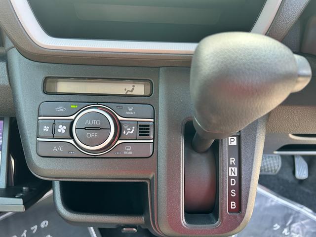 ムーヴ Ｘ　新型　届出済未使用車　衝突被害軽減ブレーキ　両側電動スライドドア　コーナーセンサー　スマートキー　ＬＥＤヘッドライト　アイドリングストップ　オートハイビーム　横滑り防止機能　ベンチシート　電格ミラー（12枚目）