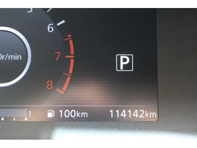 セレナ ハイウェイスター　Ｖセレクション　プロパイロット　衝突回避ブレーキ　車線逸脱　Ａクルーズ　８インチナビ　後席モニター　全周カメラ　ＥＴＣ　スマートキープッシュスタート　デジタルミラー　Ｃソナー　両側電動ドア　シートヒーター　ＵＳＢ（4枚目）