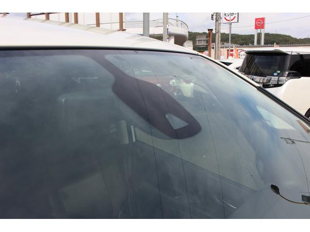 セレナ ハイウェイスター　Ｖセレクション　プロパイロット　衝突回避ブレーキ　車線逸脱　Ａクルーズ　８インチナビ　後席モニター　全周カメラ　ＥＴＣ　スマートキープッシュスタート　デジタルミラー　Ｃソナー　両側電動ドア　シートヒーター　ＵＳＢ（16枚目）