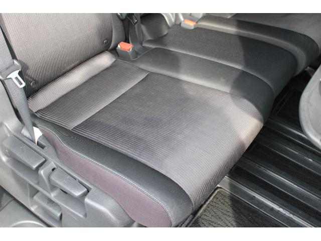 セレナ ハイウェイスター　Ｖセレクション　プロパイロット　衝突回避ブレーキ　車線逸脱　Ａクルーズ　８インチナビ　後席モニター　全周カメラ　ＥＴＣ　スマートキープッシュスタート　デジタルミラー　Ｃソナー　両側電動ドア　シートヒーター　ＵＳＢ（37枚目）