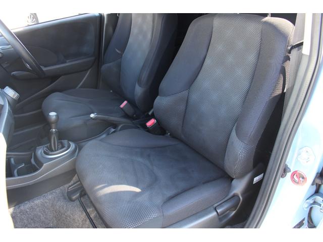 フィット １３Ｇ・スマートセレクション　スマキ－　電動電格ミラー　ＥＴＣ付き　ＰＷ　Ｗエアバッグ　ＡＢＳ　ＰＳ　ナビ（21枚目）