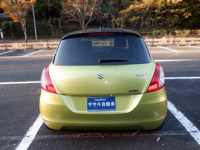 スイフト スタイル－ＤＪＥ　スマートキー　社外ＳＤナビ　ワンセグ　アイドリングストップ　オートエアコン　横滑り防止装置　盗難防止装置　ＥＴＣ（7枚目）