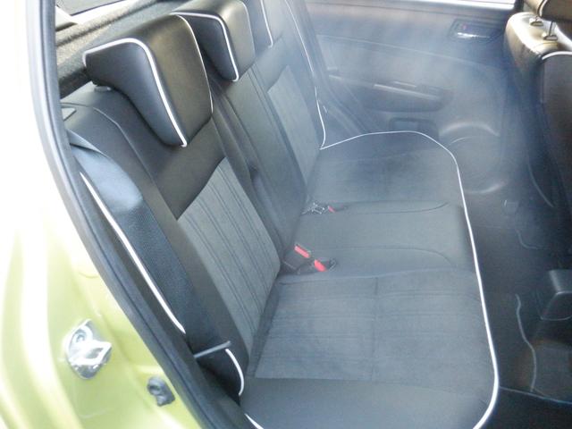 スイフト スタイル－ＤＪＥ　スマートキー　社外ＳＤナビ　ワンセグ　アイドリングストップ　オートエアコン　横滑り防止装置　盗難防止装置　ＥＴＣ（16枚目）