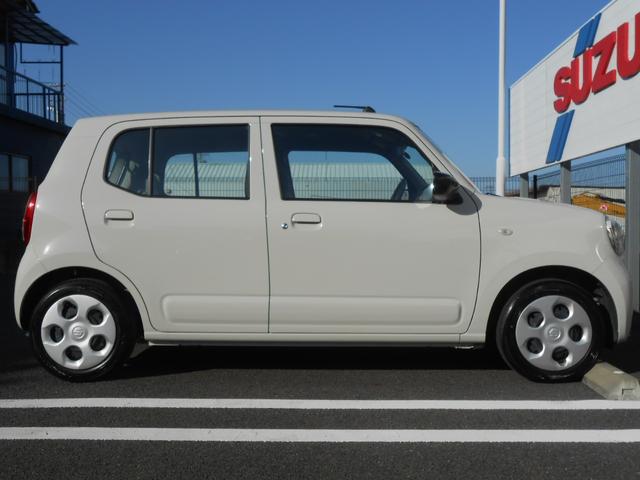 アルト L 当社試乗車 バックカメラ付きディスプレイオーディオ装着車 デュアルカメラブレーキサポート リヤパーキングセンサー キーレス シートヒーター ステアリングオーディオスイッチ オートライト(5枚目)