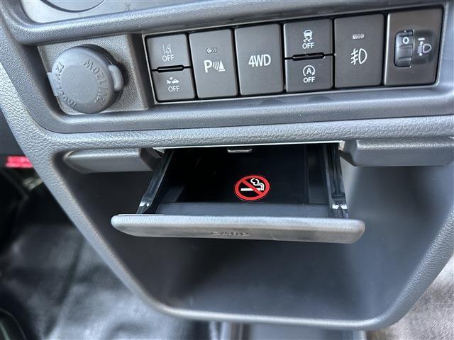 スーパーキャリイ Ｘ　３方開　４ＷＤ　アクセル・ブレーキ踏み間違い防止　４ＡＴ（30枚目）