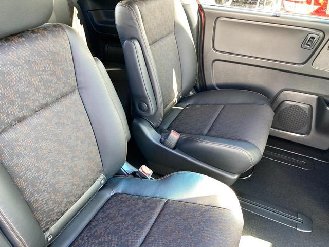 クロスター 登録済未使用車 シートヒーター 衝突軽減ブレーキ コーナーセンサー 両側電動スライド アイドリングストップ ホンダセンシング オートライト オートエアコン バックカメラ 3列6人乗り アルミホイール(21枚目)