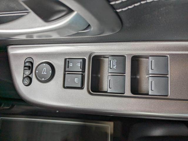 フリード クロスター　ブラックスタイル　登録済未使用車　両側電動スライドドア　スマートキー　シートヒーター　アダクティブクルーズコントロール　アイドリングストップ　バックカメラ　ＬＥＤヘッドライト　フォグライト　アルミホイール（17枚目）