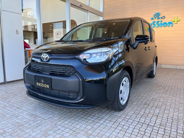 シエンタ ハイブリッドX 登録済未使用車 片側電動スライドドア 衝突被害軽減ブレーキ コーナーセンサー スマートキー アダクティブクルーズコントロール LEDヘッドライト 電動格納ドアミラー 3列シート7人乗り(5枚目)