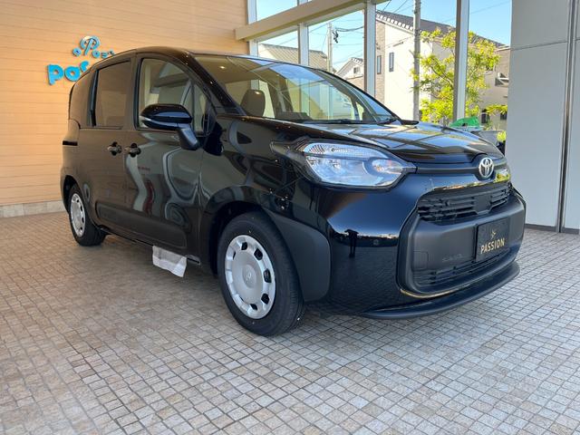 シエンタ ハイブリッドX 登録済未使用車 片側電動スライドドア 衝突被害軽減ブレーキ コーナーセンサー スマートキー アダクティブクルーズコントロール LEDヘッドライト 電動格納ドアミラー 3列シート7人乗り(7枚目)