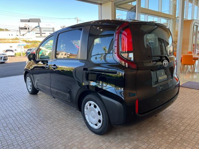 シエンタ ハイブリッドX 登録済未使用車 片側電動スライドドア 衝突被害軽減ブレーキ コーナーセンサー スマートキー アダクティブクルーズコントロール LEDヘッドライト 電動格納ドアミラー 3列シート7人乗り(10枚目)