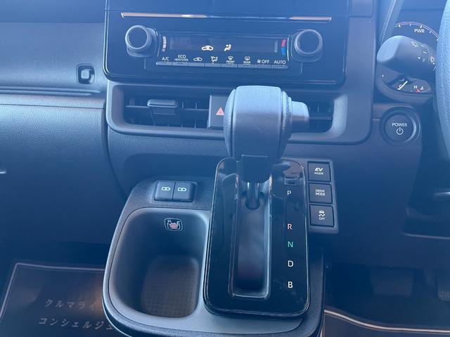 シエンタ ハイブリッドX 登録済未使用車 片側電動スライドドア 衝突被害軽減ブレーキ コーナーセンサー スマートキー アダクティブクルーズコントロール LEDヘッドライト 電動格納ドアミラー 3列シート7人乗り(13枚目)