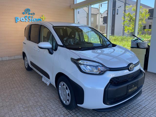 シエンタ ハイブリッドX 登録済未使用車 片側電動スライドドア 衝突被害軽減ブレーキ コーナーセンサー スマートキー アダクティブクルーズコントロール LEDヘッドライト 電動格納ドアミラー 3列シート7人乗り(7枚目)