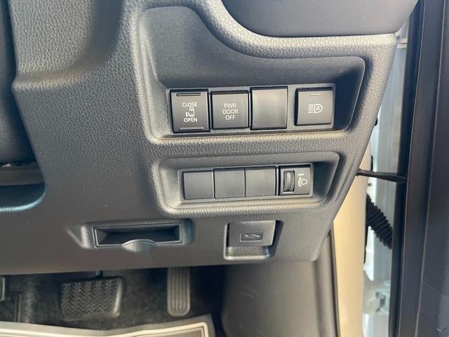 シエンタ ハイブリッドX 登録済未使用車 片側電動スライドドア 衝突被害軽減ブレーキ コーナーセンサー スマートキー アダクティブクルーズコントロール LEDヘッドライト 電動格納ドアミラー 3列シート7人乗り(18枚目)