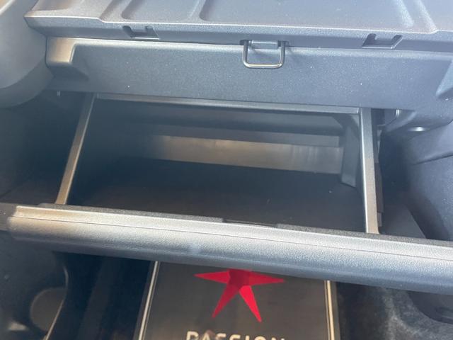 シエンタ ハイブリッドX 登録済未使用車 片側電動スライドドア 衝突被害軽減ブレーキ コーナーセンサー スマートキー アダクティブクルーズコントロール LEDヘッドライト 電動格納ドアミラー 3列シート7人乗り(21枚目)