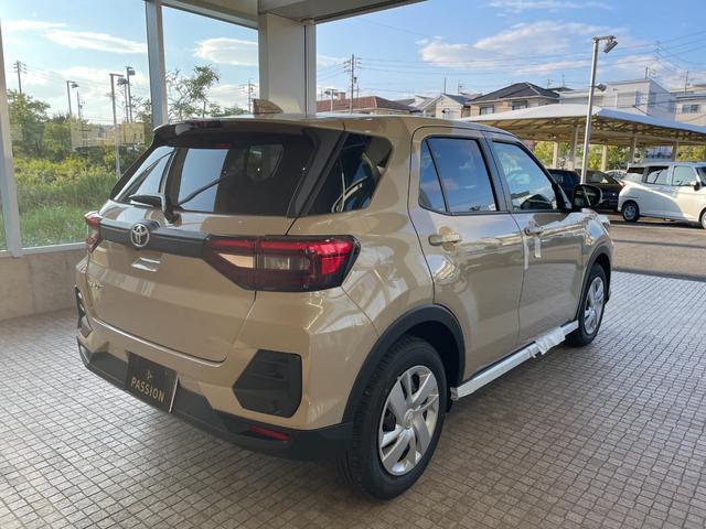 ライズ Ｘ　登録済未使用車　ナビレディパッケージ　衝突被害軽減ブレーキ　コーナーセンサー　スマートキー　電動格納ドアミラー　バックカメラ　アイドリングストップ　横滑り防止機能　光軸調整機能　ＬＥＤヘッドライト（8枚目）