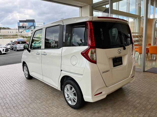 ルーミー Ｘ　登録済未使用車　片側電動スライドドア　ディスプレイオーディオ　衝突被害軽減ブレーキ　コーナーセンサー　スマートキー　電動格納ドアミラー　ハイビームアシスト　アイドリングストップ　バックカメラ（10枚目）