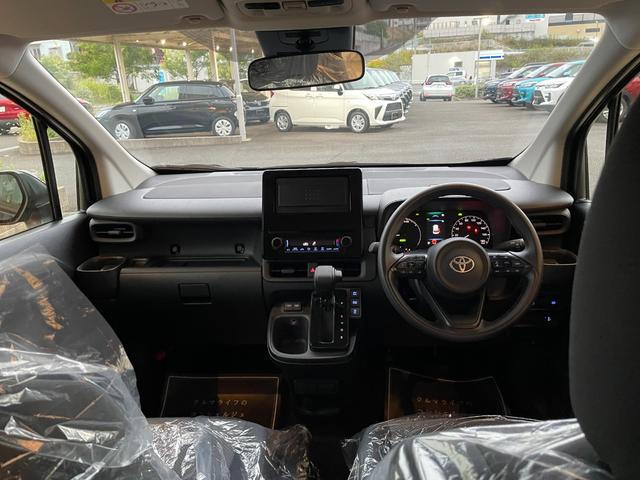 シエンタ ハイブリッドＸ　登録済未使用車　片側電動スライドドア　衝突被害軽減ブレーキ　コーナーセンサー　スマートキー　アダクティブクルーズコントロール　ＬＥＤヘッドライト　電動格納ドアミラー　３列シート７人乗り（12枚目）