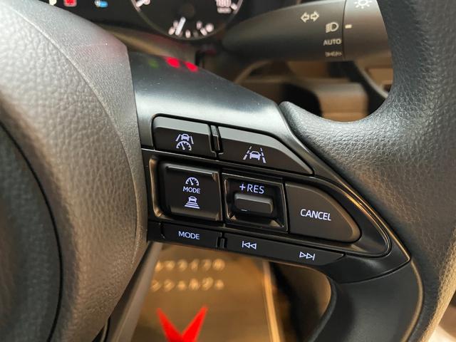 シエンタ ハイブリッドＸ　登録済未使用車　片側電動スライドドア　衝突被害軽減ブレーキ　コーナーセンサー　スマートキー　アダクティブクルーズコントロール　ＬＥＤヘッドライト　電動格納ドアミラー　３列シート７人乗り（17枚目）