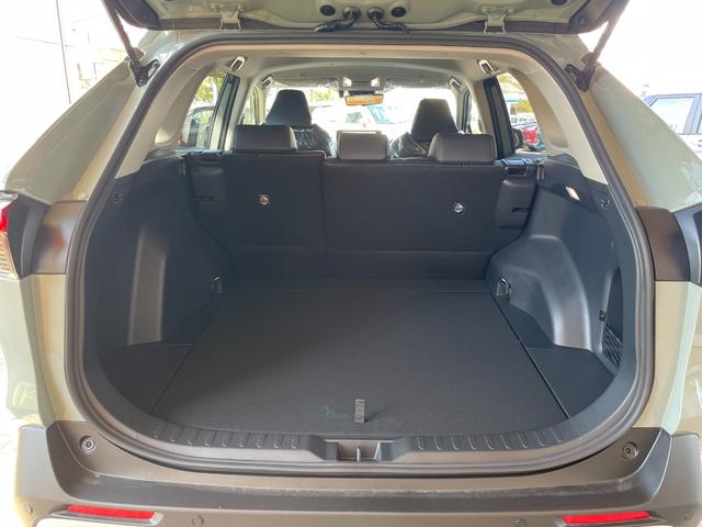ＲＡＶ４ アドベンチャー　登録済未使用車　衝突被害軽減ブレーキ　コーナーセンサー　１０．５インチディスプレイオーディオ　ＥＴＣ２．０　デジタルインナーミラー　バックカメラ　アダクティブクルーズコントロール　パワーシート（11枚目）
