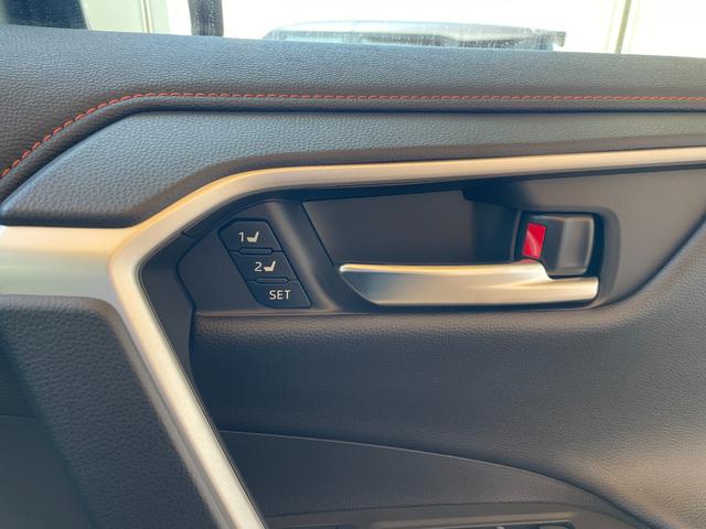 ＲＡＶ４ アドベンチャー　登録済未使用車　衝突被害軽減ブレーキ　コーナーセンサー　１０．５インチディスプレイオーディオ　ＥＴＣ２．０　デジタルインナーミラー　バックカメラ　アダクティブクルーズコントロール　パワーシート（27枚目）
