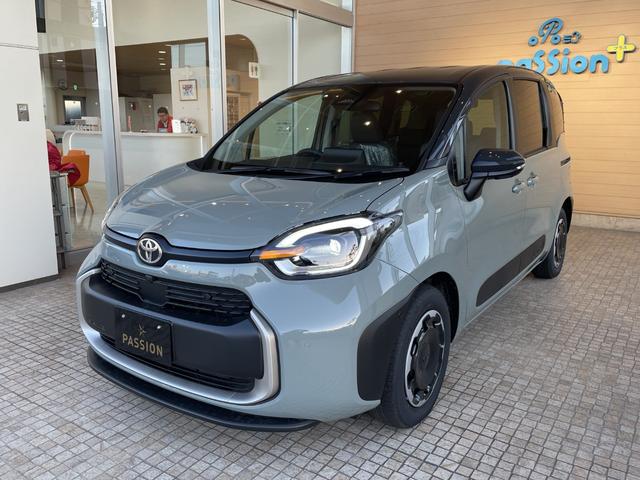 シエンタ ハイブリッドＺ　登録済未使用車　ディスプレイオーディオ　ＥＴＣ２．０　ドライブレコーダー　アドバンスドパーク　アダクティブクルーズコントロール　コンフォートＰＫＧ　寒冷地仕様　シートヒーター　両側電動スライドドア（5枚目）