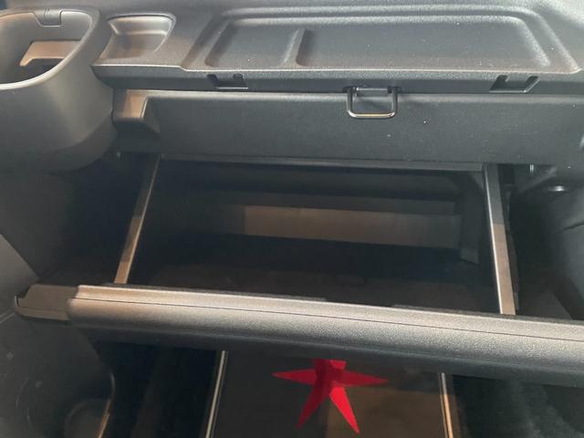 シエンタ ハイブリッドＺ　登録済未使用車　ディスプレイオーディオ　ＥＴＣ２．０　ドライブレコーダー　アドバンスドパーク　アダクティブクルーズコントロール　コンフォートＰＫＧ　寒冷地仕様　シートヒーター　両側電動スライドドア（24枚目）