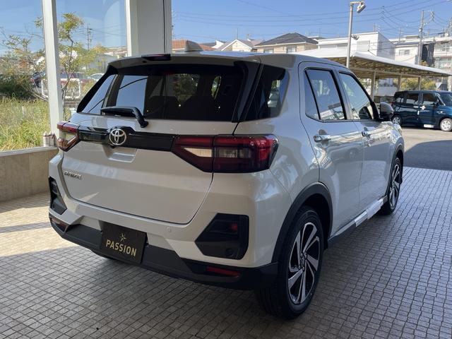 ライズ Ｚ　登録済未使用車　衝突被害軽減ブレーキ　パノラミックビュー　コーナーセンサー　スマートキー　シートヒーター　ディスプレイオーディオ　アルミホイール　アダクティブクルーズコントロール　ＬＥＤヘッドライト（8枚目）