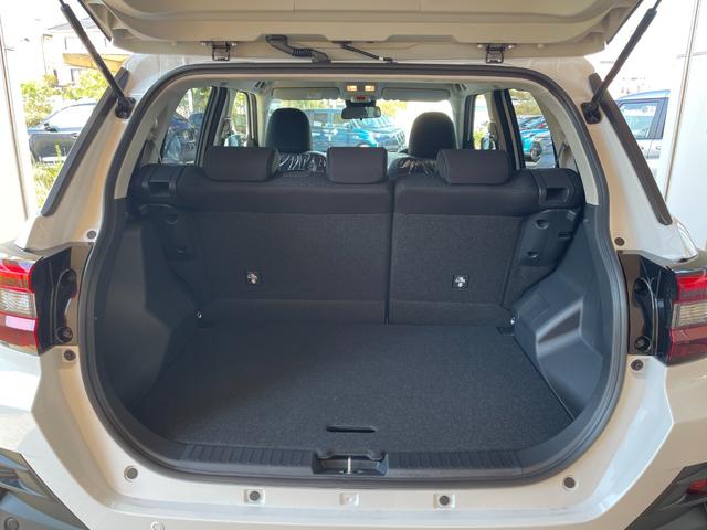 ライズ Ｚ　登録済未使用車　衝突被害軽減ブレーキ　パノラミックビュー　コーナーセンサー　スマートキー　シートヒーター　ディスプレイオーディオ　アルミホイール　アダクティブクルーズコントロール　ＬＥＤヘッドライト（11枚目）